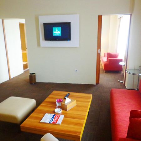 Sapadia Hotel Siantar Pematang Siantar Buitenkant foto