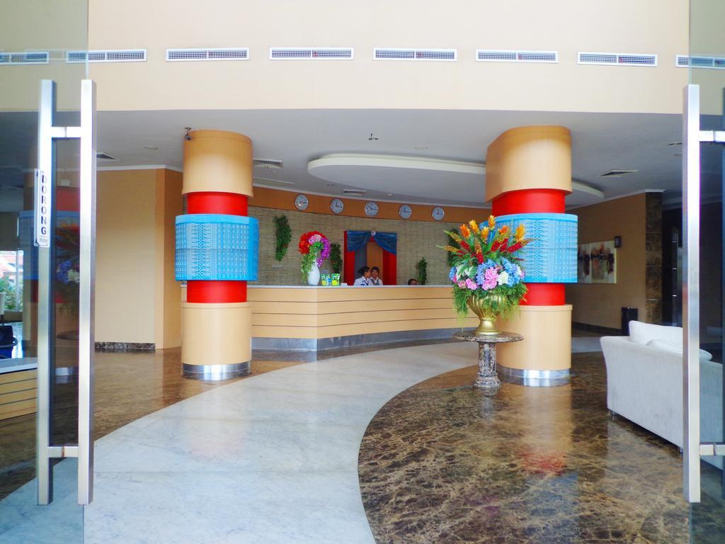 Sapadia Hotel Siantar Pematang Siantar Buitenkant foto