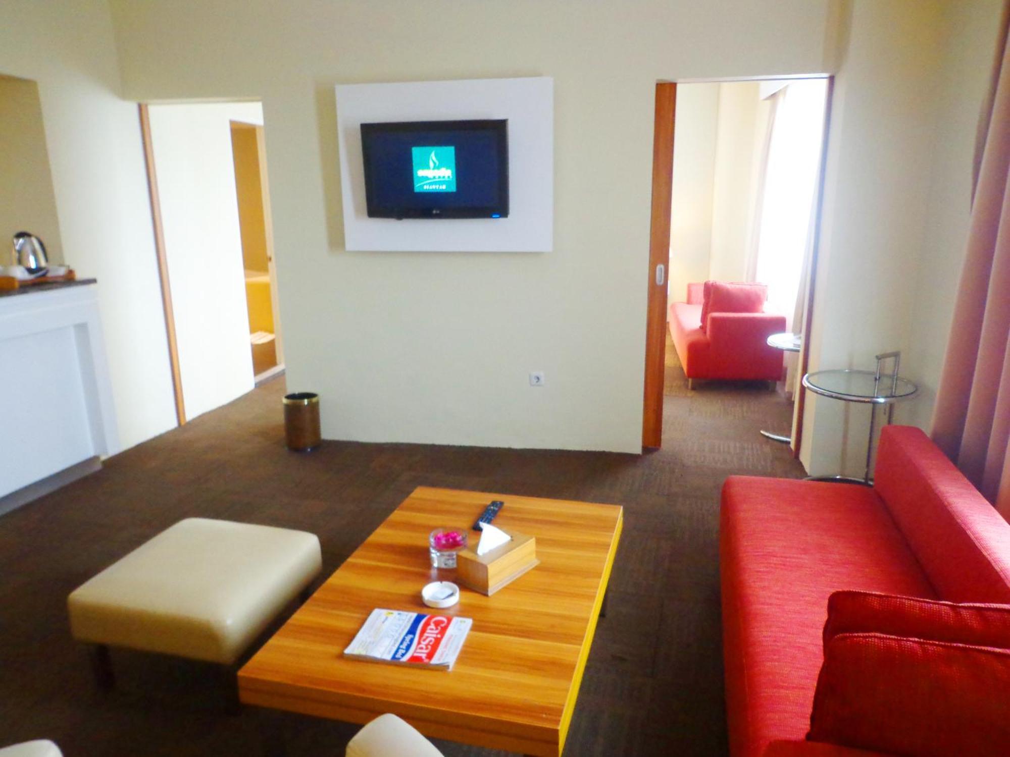 Sapadia Hotel Siantar Pematang Siantar Buitenkant foto