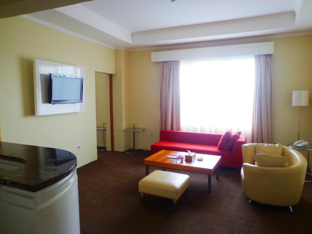 Sapadia Hotel Siantar Pematang Siantar Buitenkant foto
